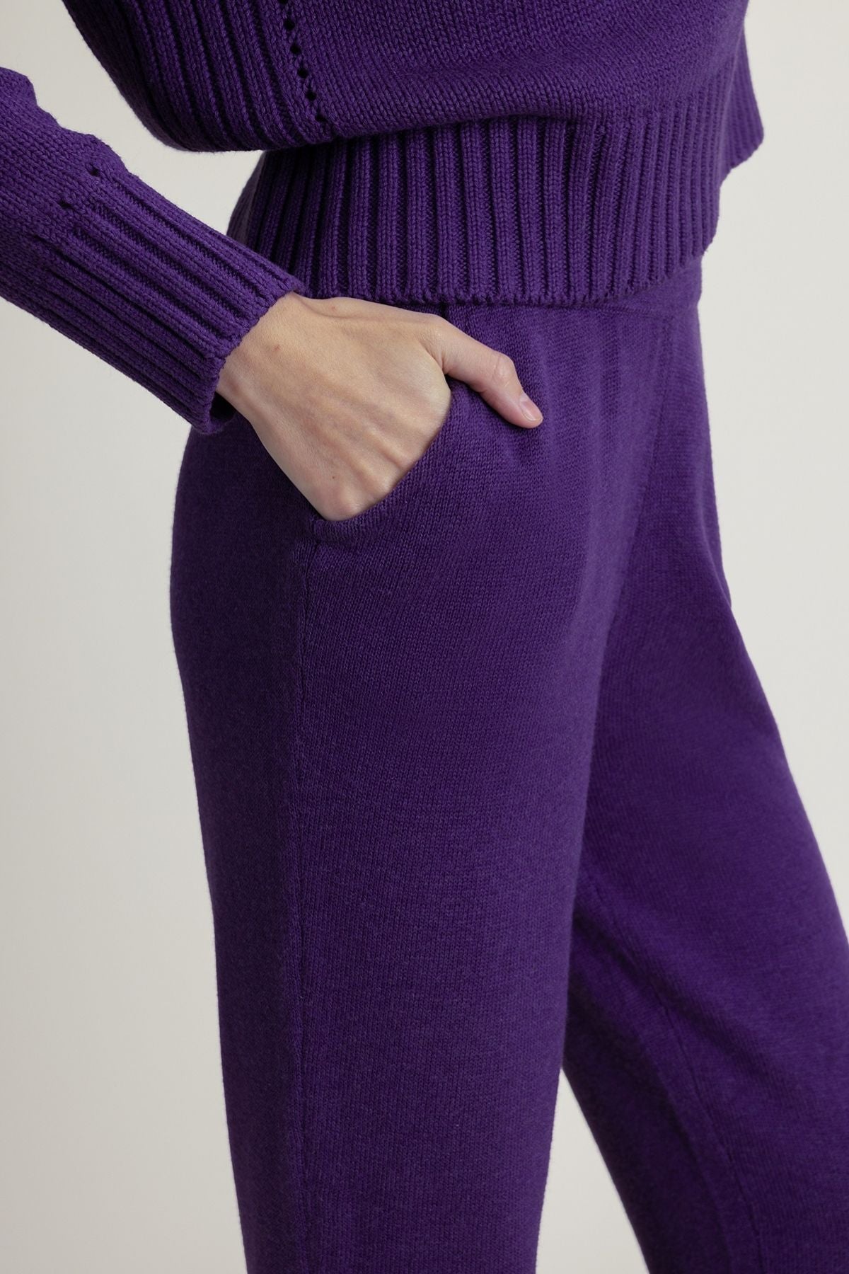 #color_plum