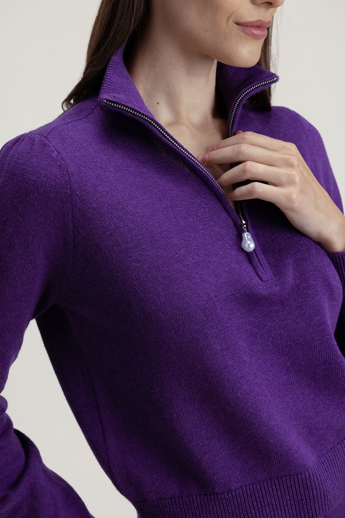 #color_plum
