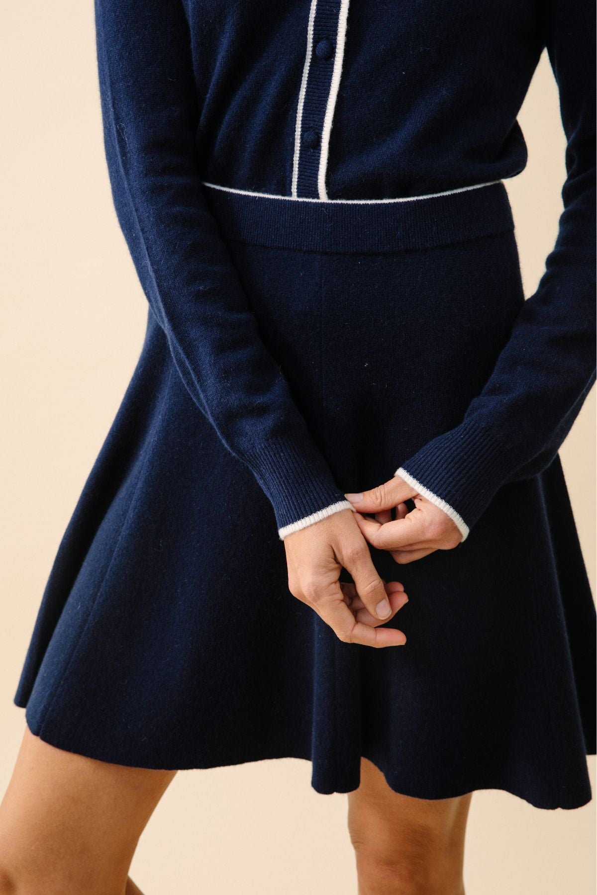 #color_navy
