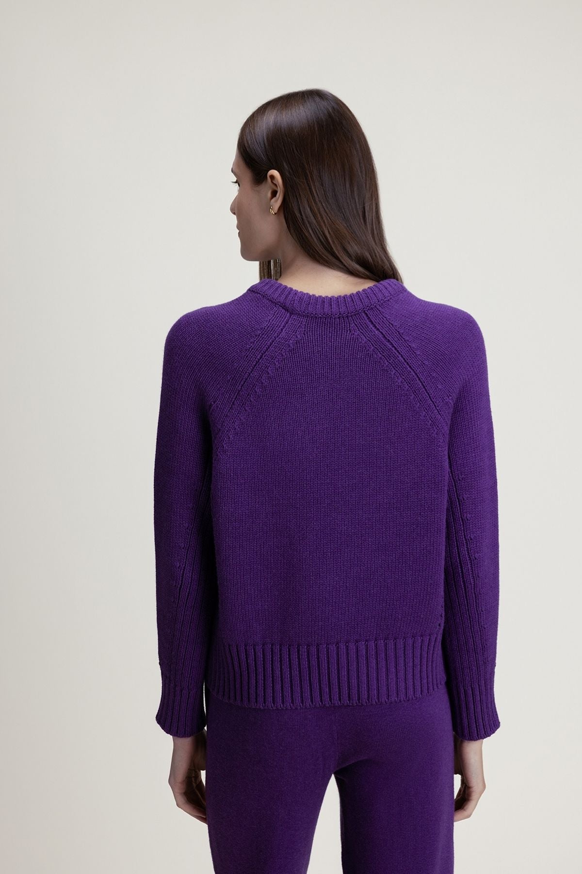 #color_plum