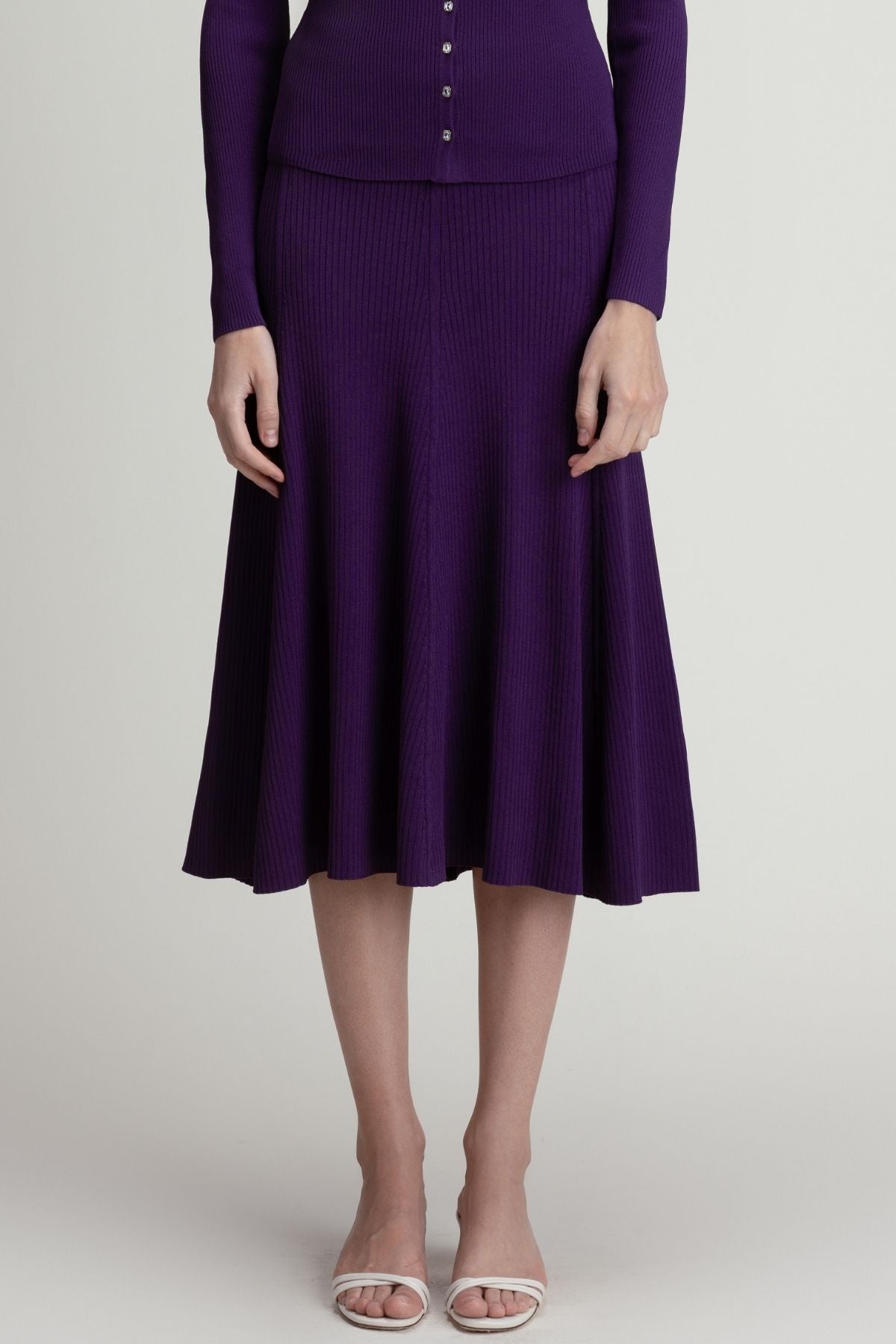 #color_plum