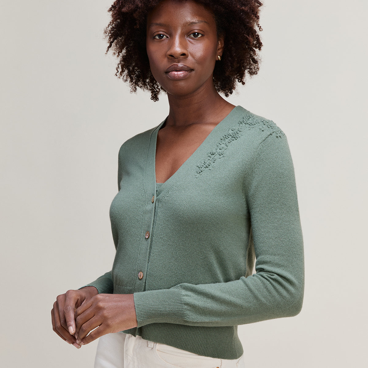 Bijou Cable Knit Cardigan HLT 白　ホワイト The Bijou Cardigan Bijou Cable Knit Cardigan HLT 白 ホワイト